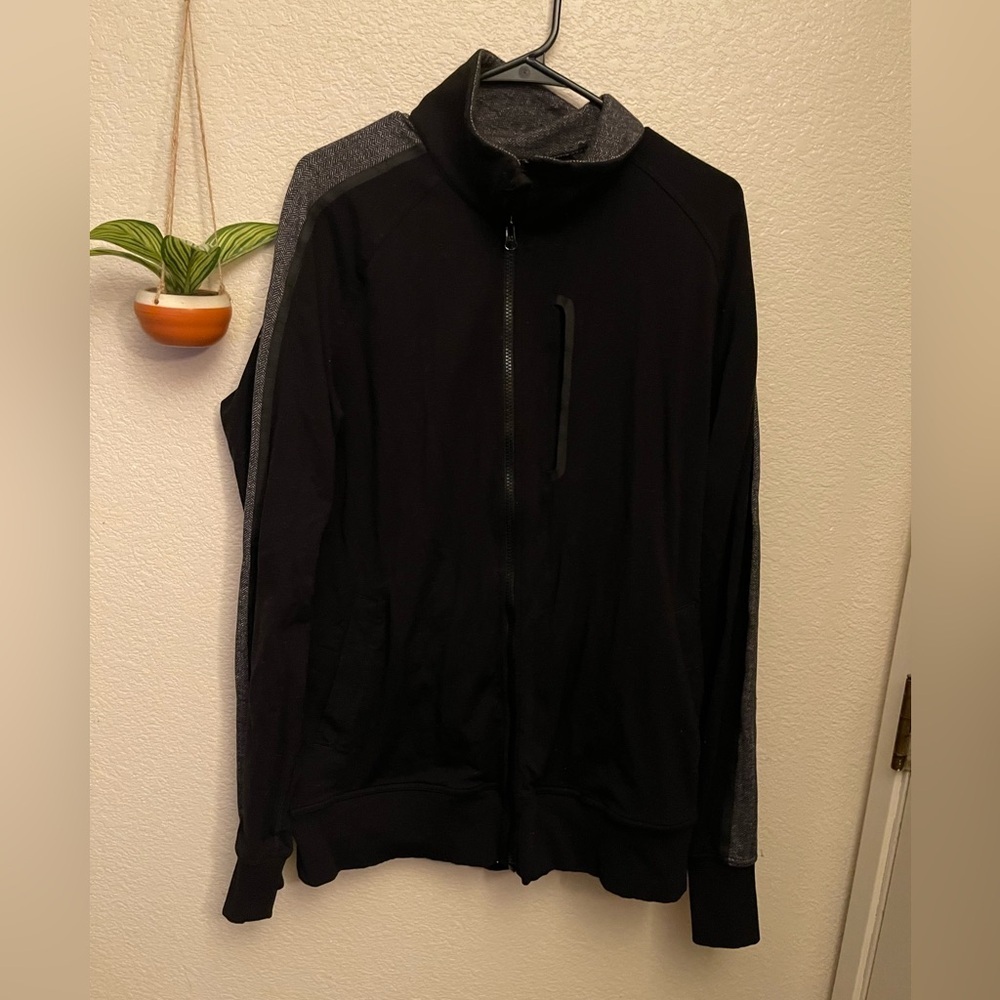 Lululemon Size L Mens Kung Fu Track Jacket II Black Herringbone Stripe